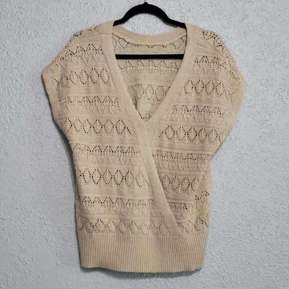 Maurices Womens Open Crochet Knit Low Back Fisherman Top Size L Neutral Beachy - Picture 2 of 6